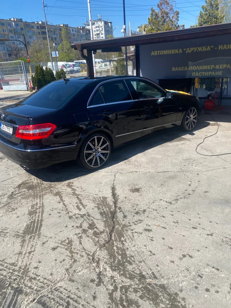 Mercedes-Benz E 350 E350d 4Matic FULL 7G на Пружини, снимка 17 - Автомобили и джипове - 52295132
