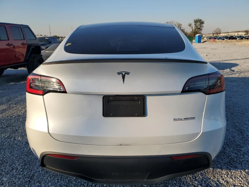 Tesla Model Y, снимка 6 - Автомобили и джипове - 48861176