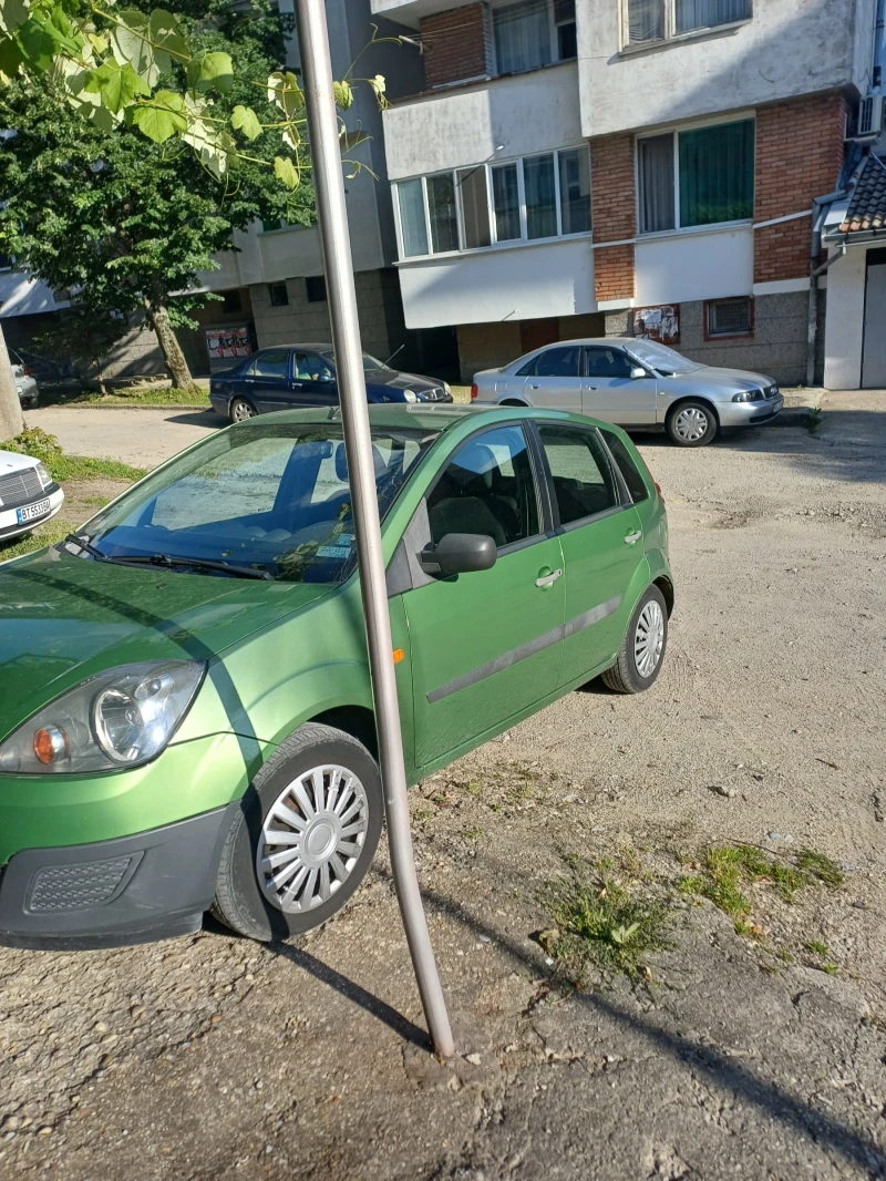 Ford Fiesta, снимка 1 - Автомобили и джипове - 48903639