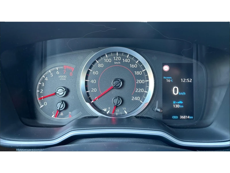 Toyota Corolla Месечна вноска от 400 лв., снимка 14 - Автомобили и джипове - 52378904