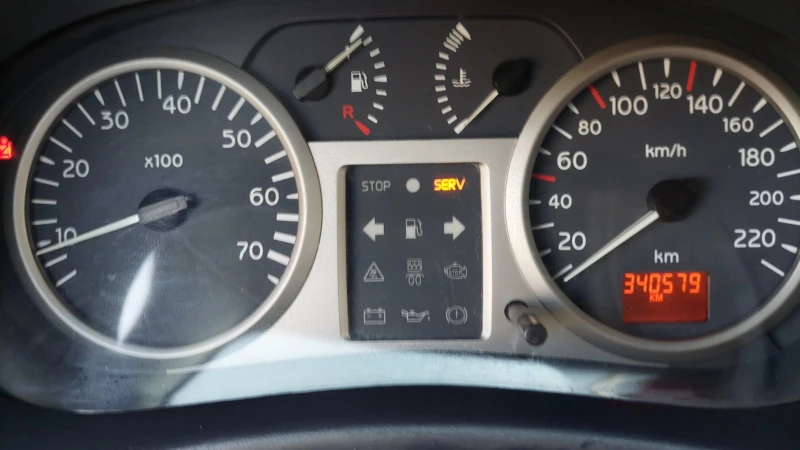 Renault Clio 1, 5 dci, снимка 2 - Автомобили и джипове - 52845144