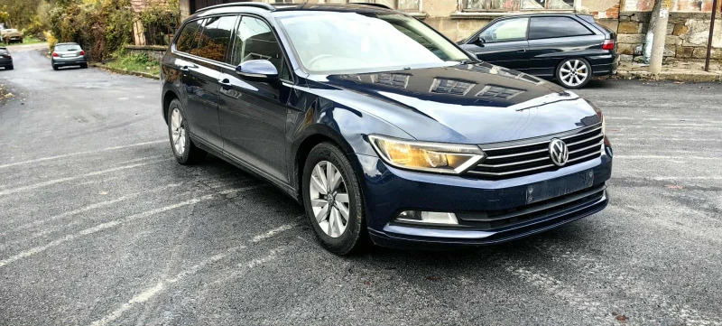VW Passat 1.6 TDI DSG, снимка 3 - Автомобили и джипове - 53392419
