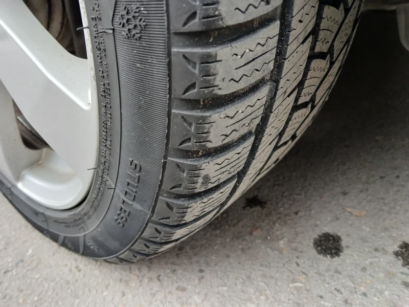 Audi A4 2.5 Tdi, снимка 2 - Автомобили и джипове - 53535235