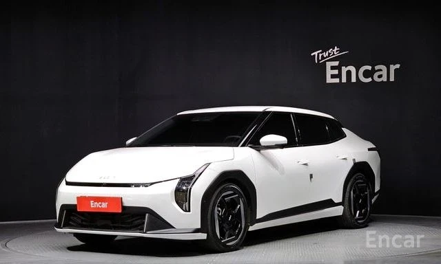 Kia EV4 Long Range 2WDEarth | 360 КАМЕРА | ОБДУХВАНЕ | 
