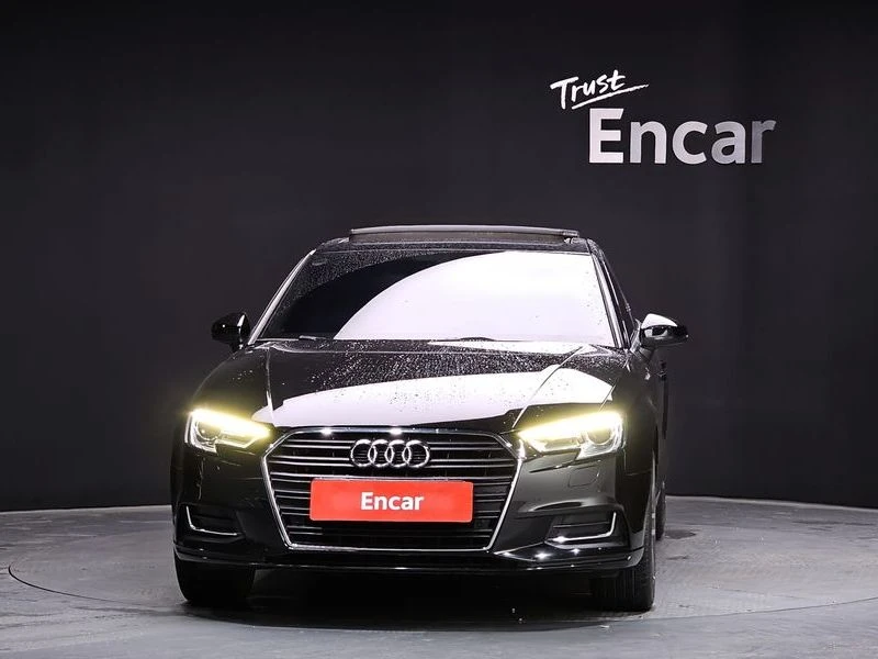 Audi A3 2.0L 40 TFSI 8V / CARFAX, снимка 3 - Автомобили и джипове - 55510005