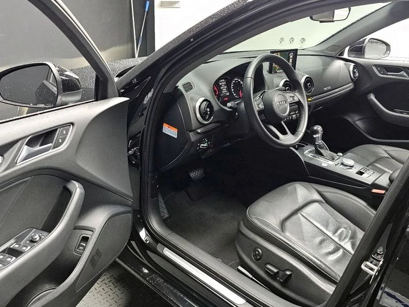 Audi A3 2.0L 40 TFSI 8V / CARFAX, снимка 10 - Автомобили и джипове - 55510005