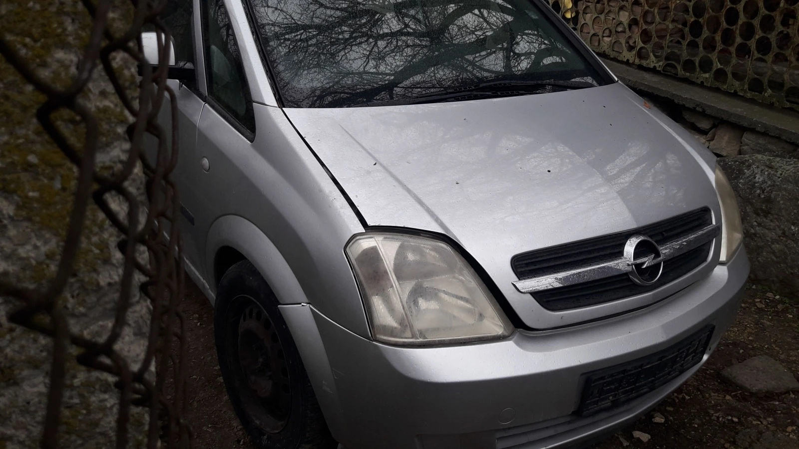 Opel Meriva 1.6 i, снимка 2 - Автомобили и джипове - 39341596