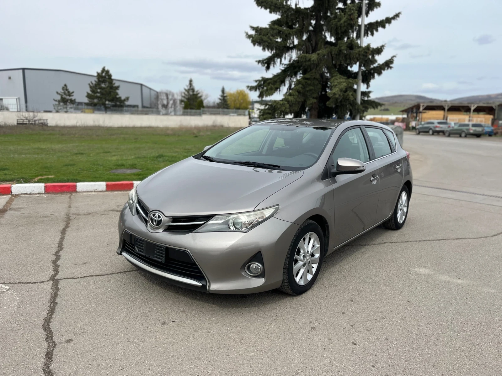 Toyota Auris 1.4 D4D | Mobile.bg — изображение 1