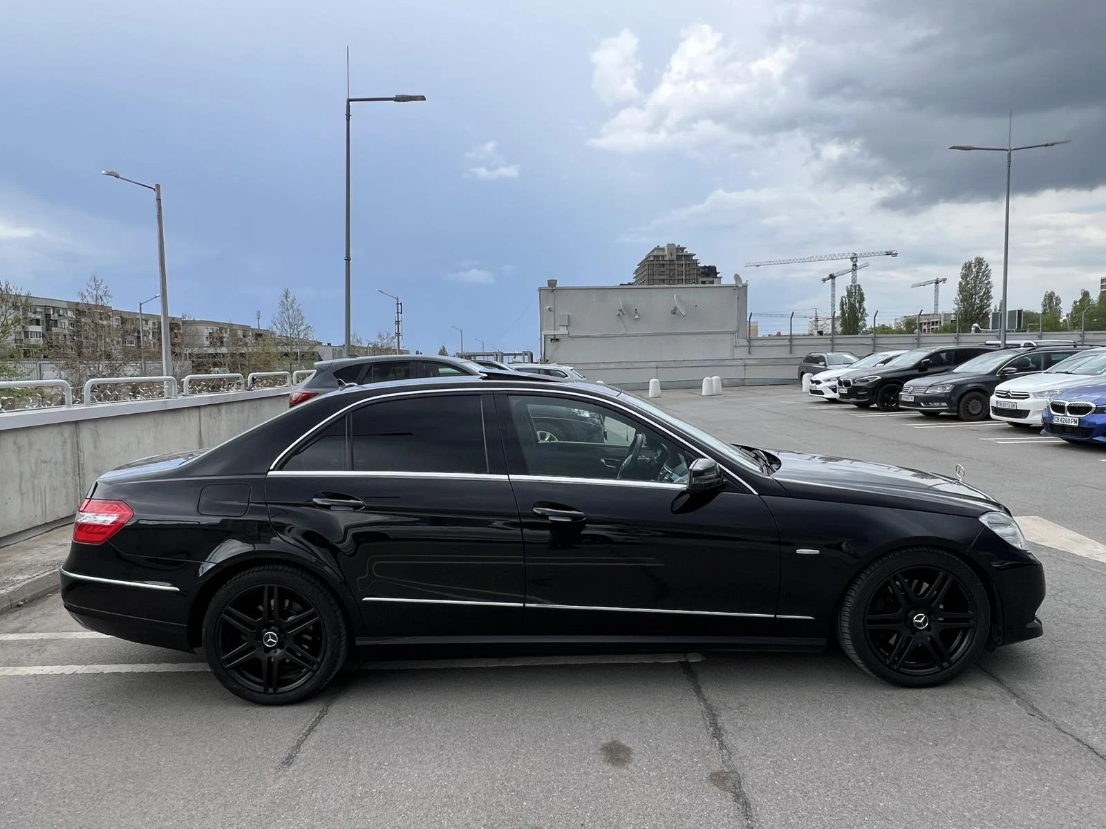 Mercedes-Benz E 350  - изображение 5
