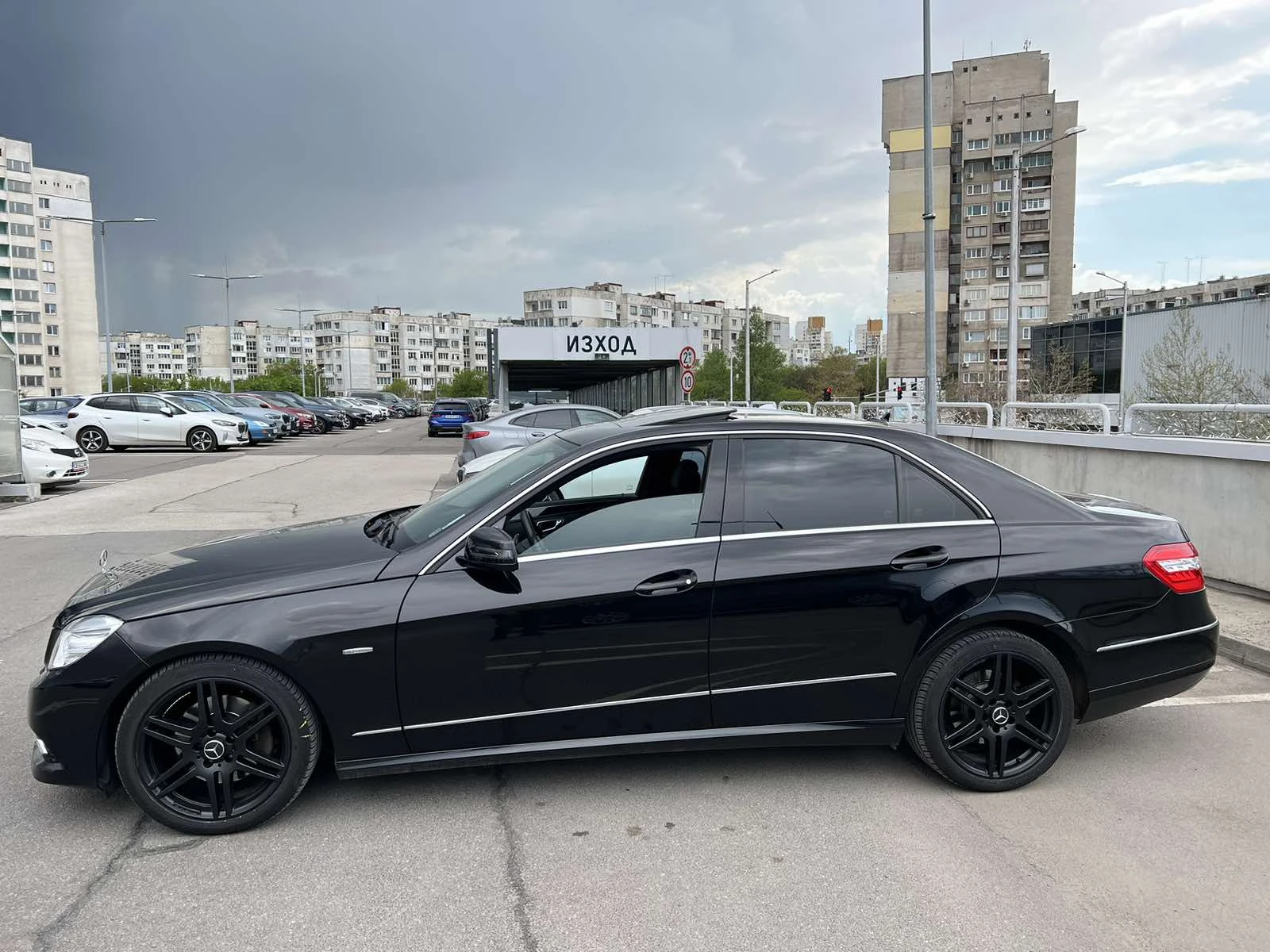 Mercedes-Benz E 350  - изображение 4