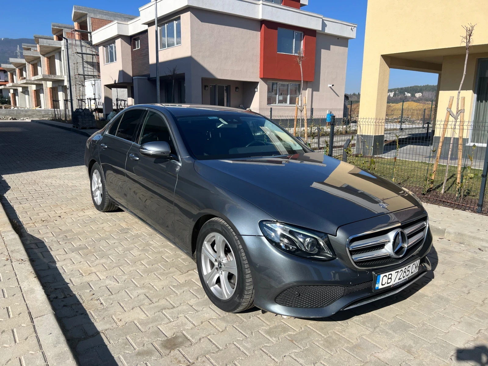 Mercedes-Benz 220  - изображение 2