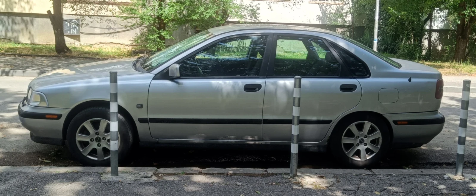 Volvo S40  - изображение 2