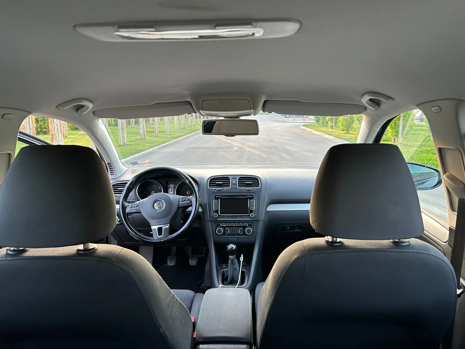 VW Golf Напълно обслужен Highline 1.6 дизел - изображение 9
