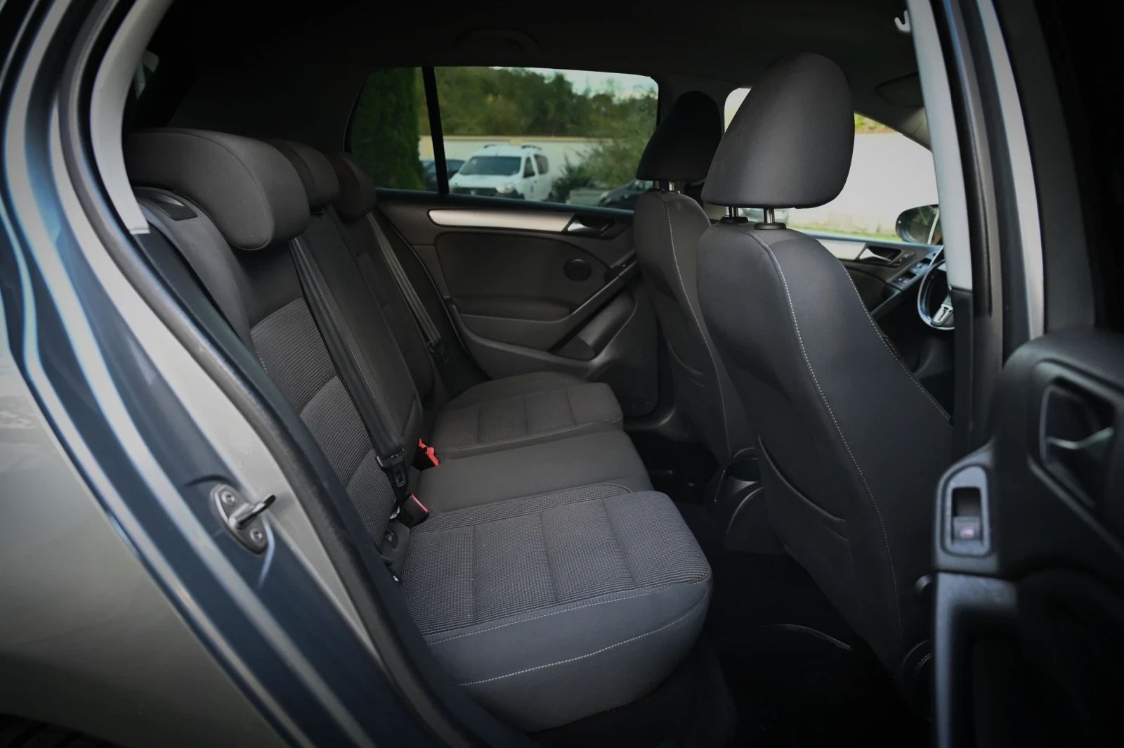 VW Golf 1.6TDI | Mobile.bg � ����������� 13