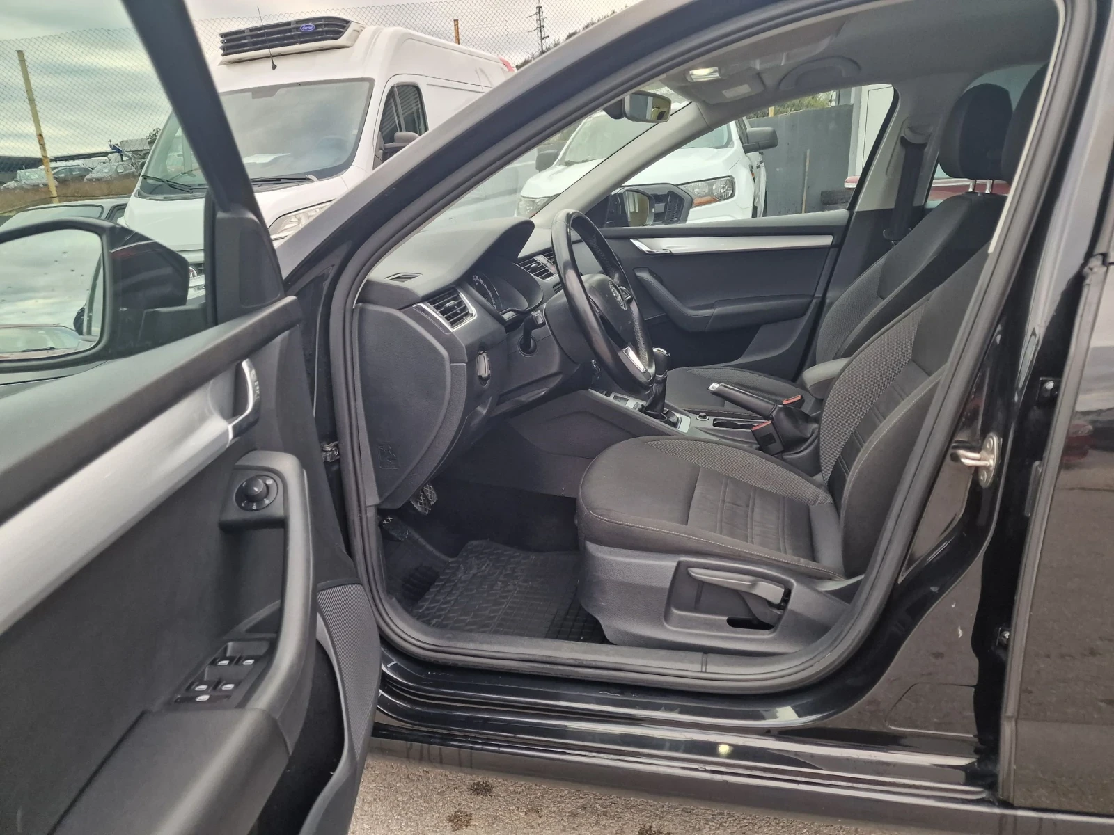 Skoda Octavia 1.6TDI - изображение 9