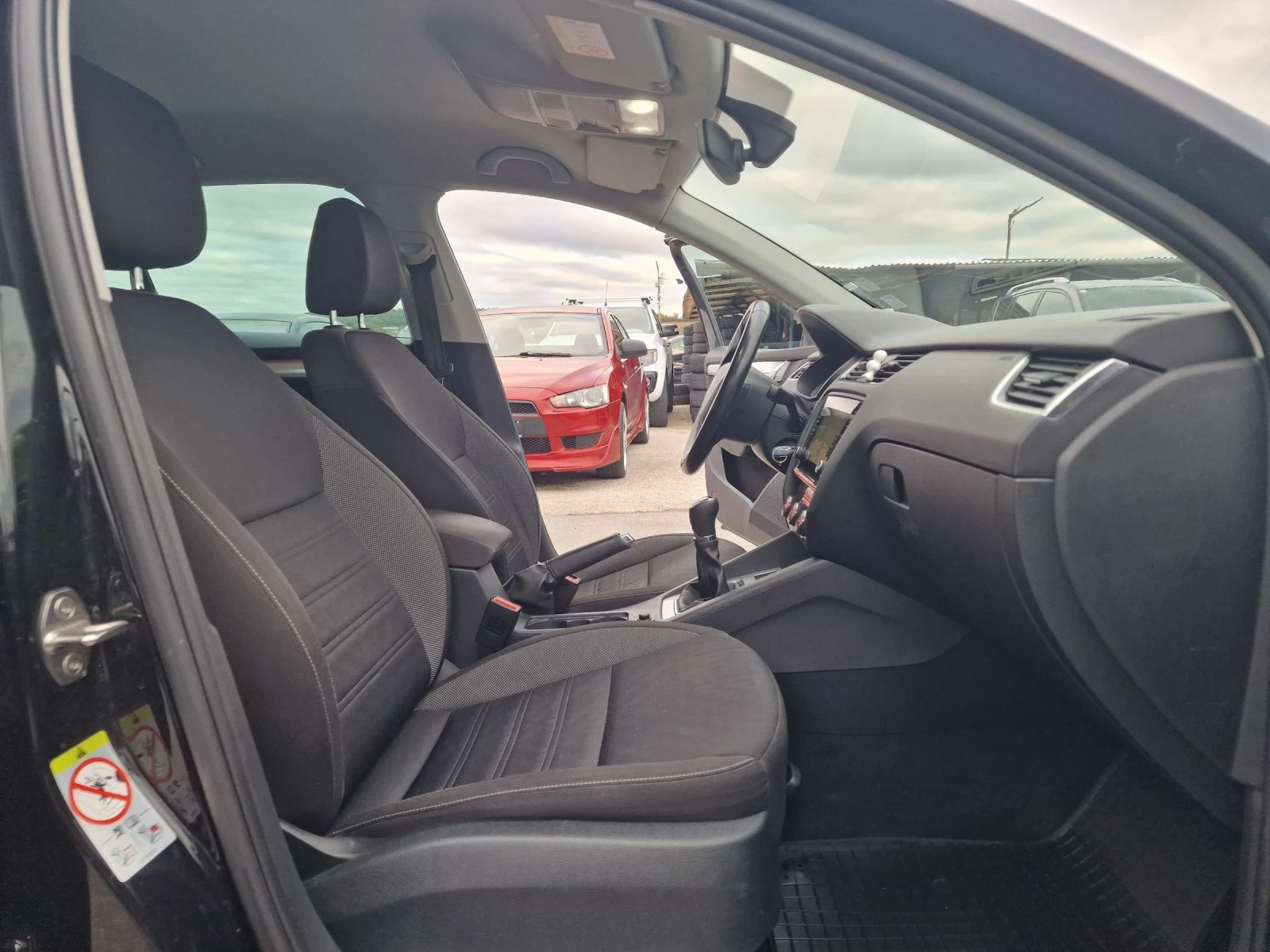 Skoda Octavia 1.6TDI | Mobile.bg — изображение 13