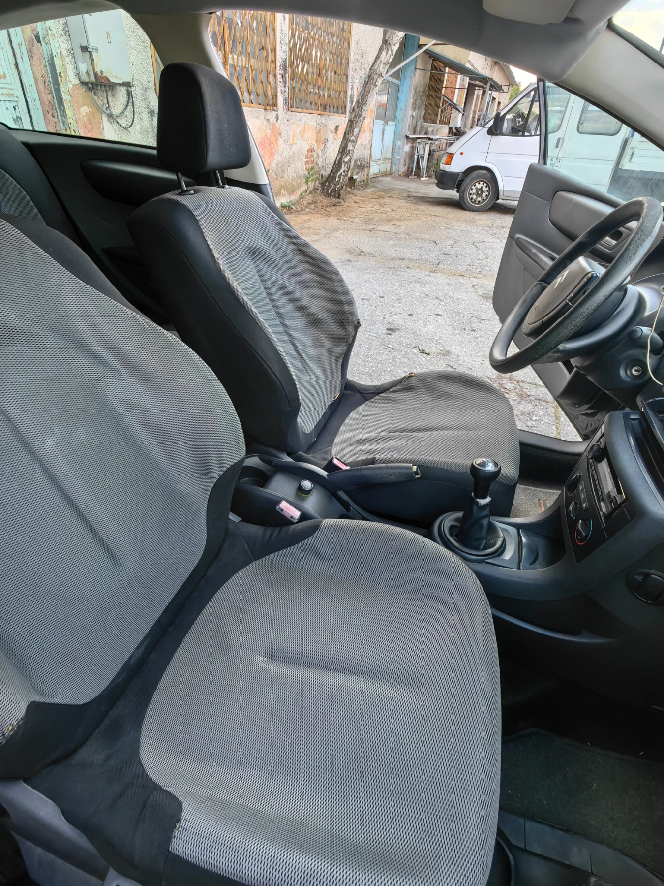 Citroen C4 1.6 hdi - изображение 10