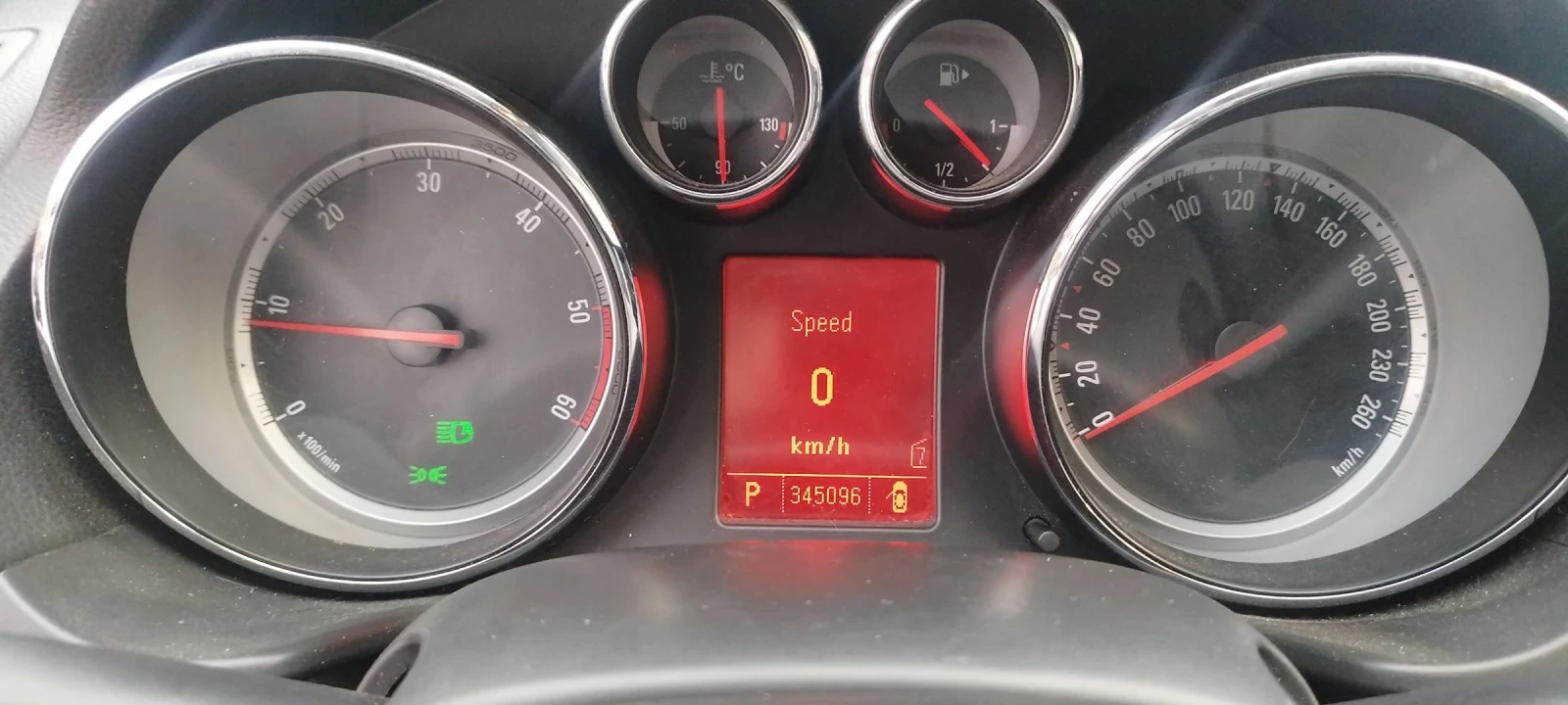 Opel Insignia 2.0, снимка 7 - Автомобили и джипове - 53865642