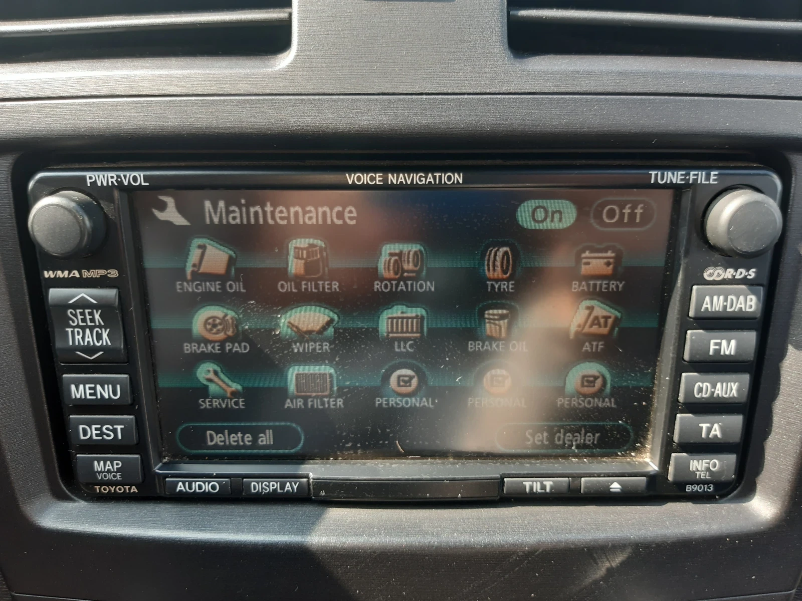 Toyota Avensis 2.2 150, снимка 13 - Автомобили и джипове - 53927462