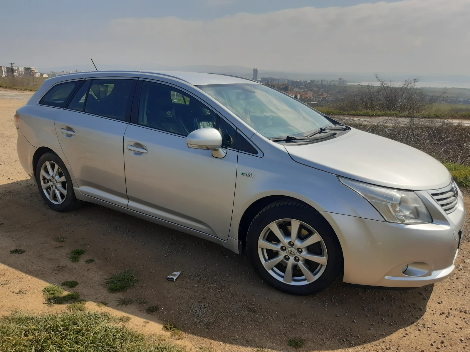 Toyota Avensis 2.2 150
