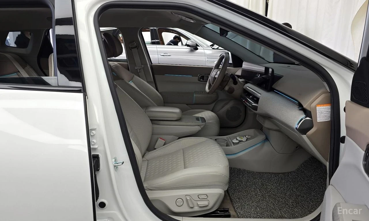 Kia EV4 Long Range 2WDEarth | 360 КАМЕРА | ОБДУХВАНЕ | , снимка 10 - Автомобили и джипове - 54387788