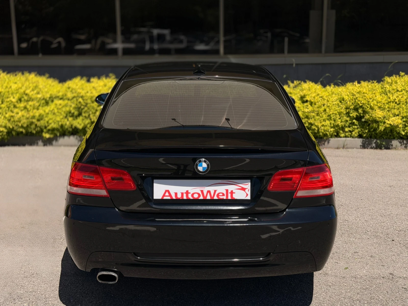 BMW 320 D М-Packet Navi, снимка 6 - Автомобили и джипове - 54822666