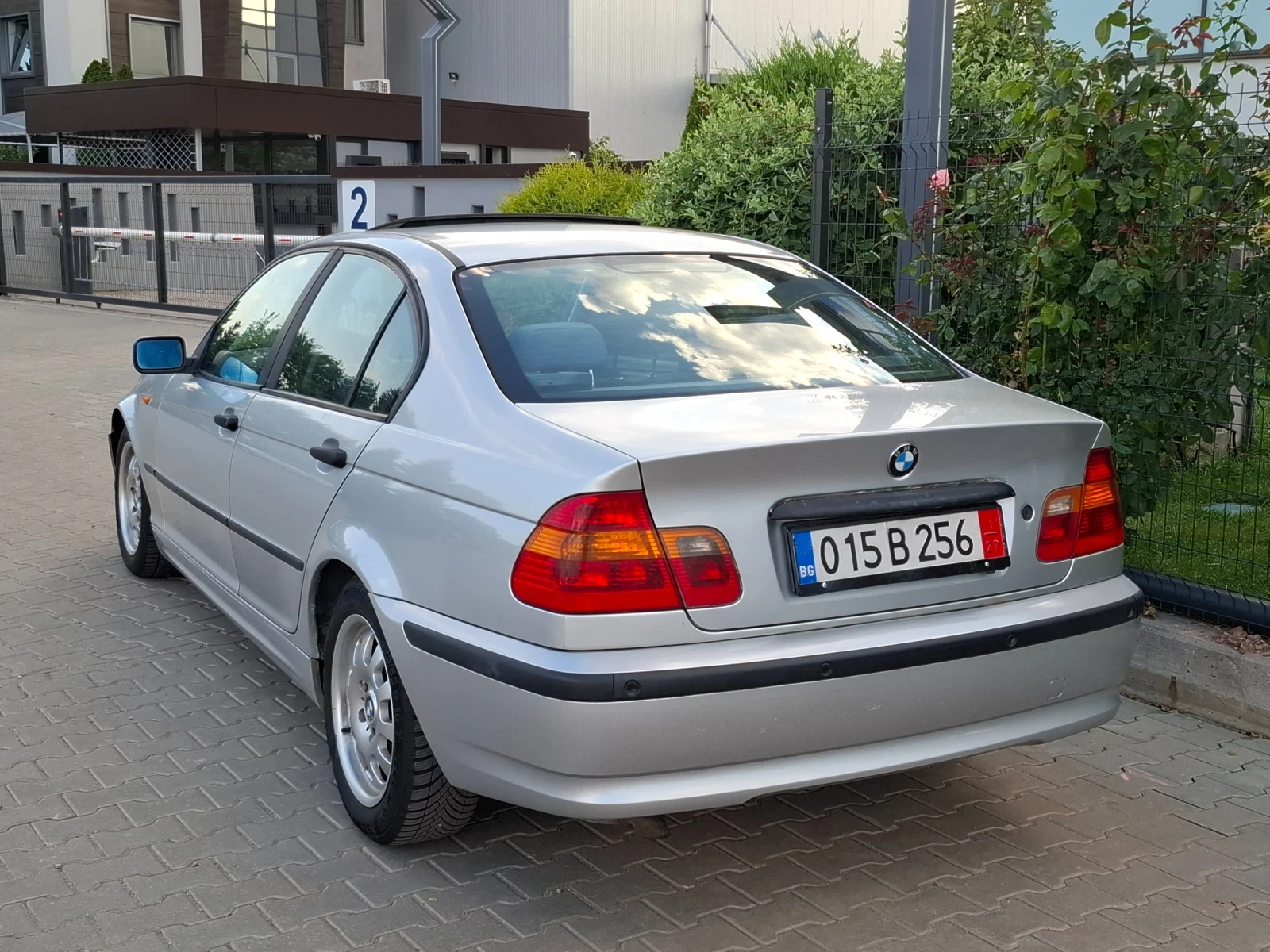 BMW 320 2.0D* (136кс)* FACELIFT* НОВ ВНОС* , снимка 13 - Автомобили и джипове - 55343111