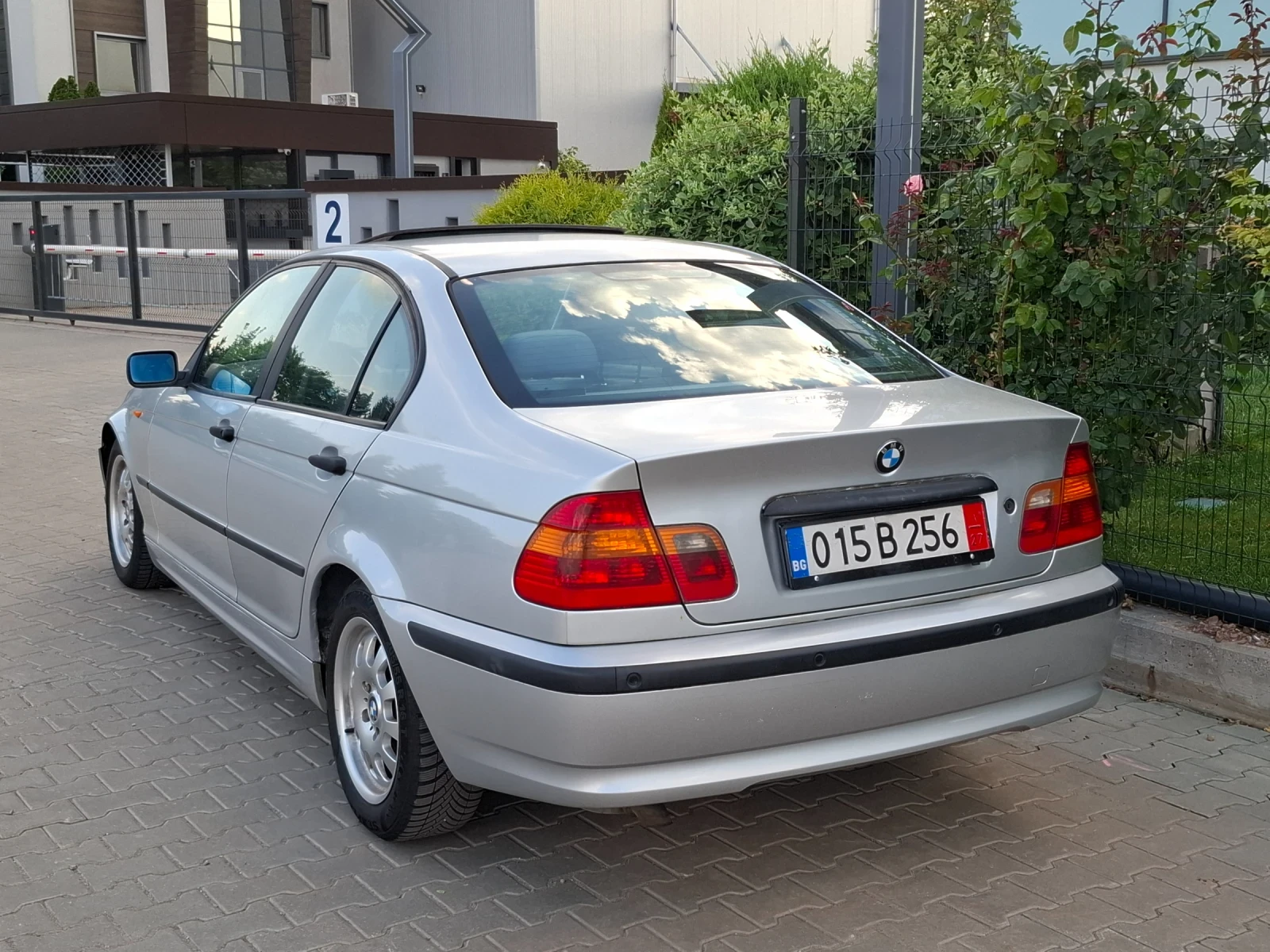 BMW 320 2.0D* (136кс)* FACELIFT* НОВ ВНОС* , снимка 12 - Автомобили и джипове - 55343111