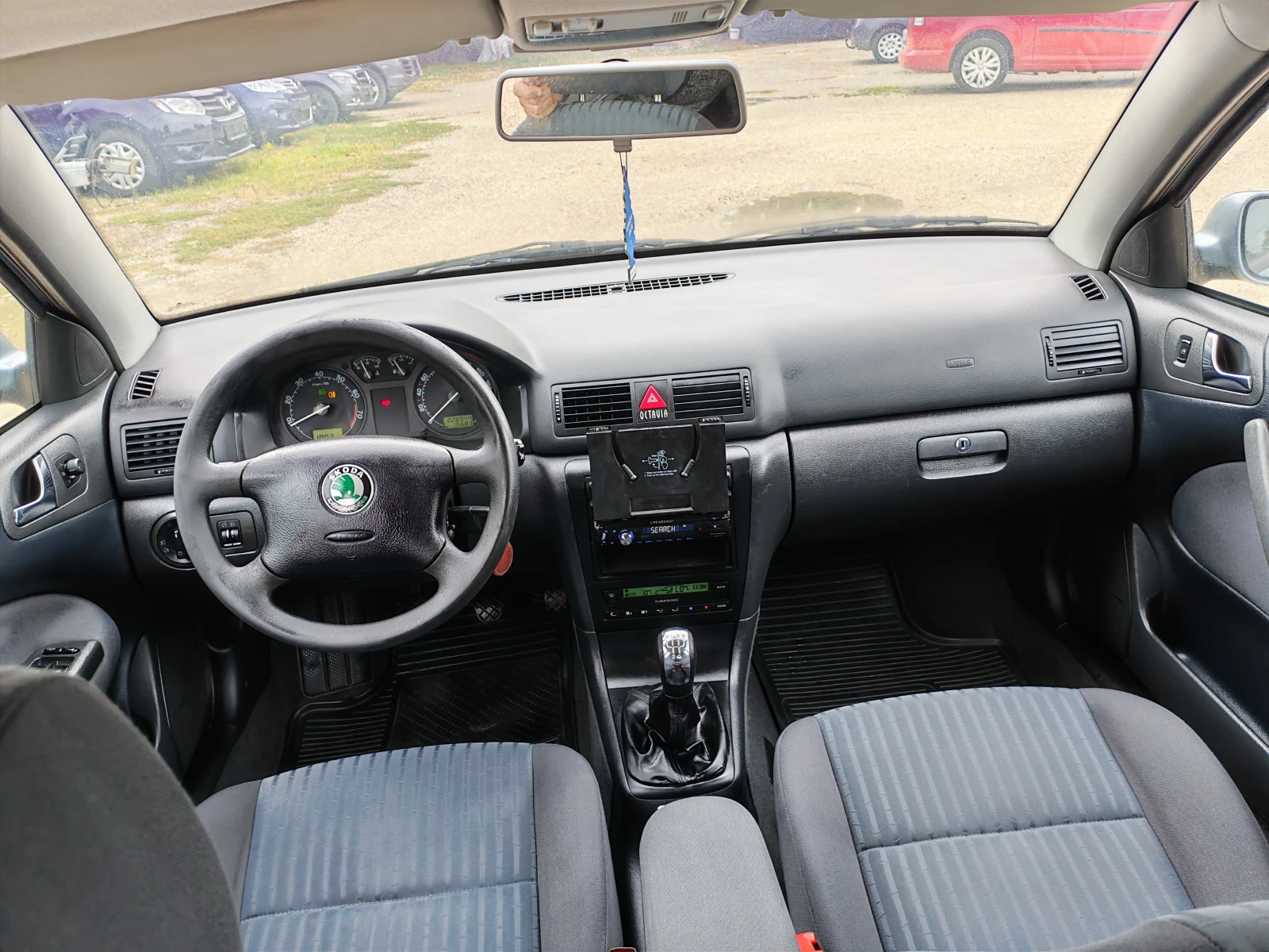 Skoda Octavia 2.0i/КЛИМА/ПОДГРЕВ, снимка 11 - Автомобили и джипове - 56477504