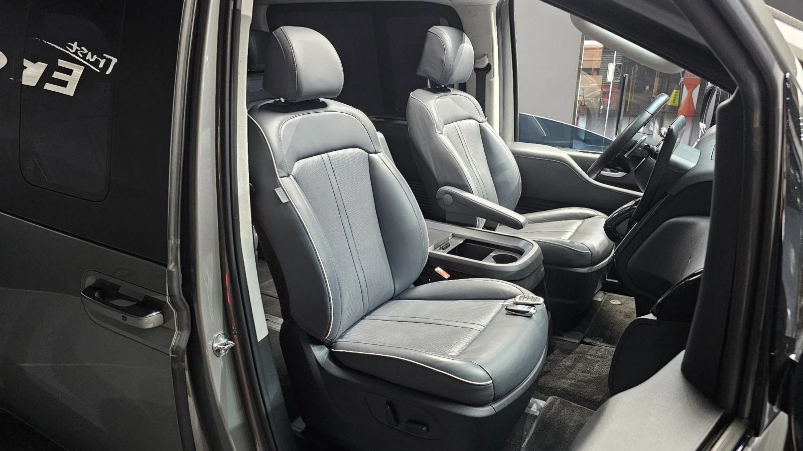 Hyundai Staria 3.5 Inspiration 360 ��� ������ ����* encareu.com | Mobile.bg � ����������� 12