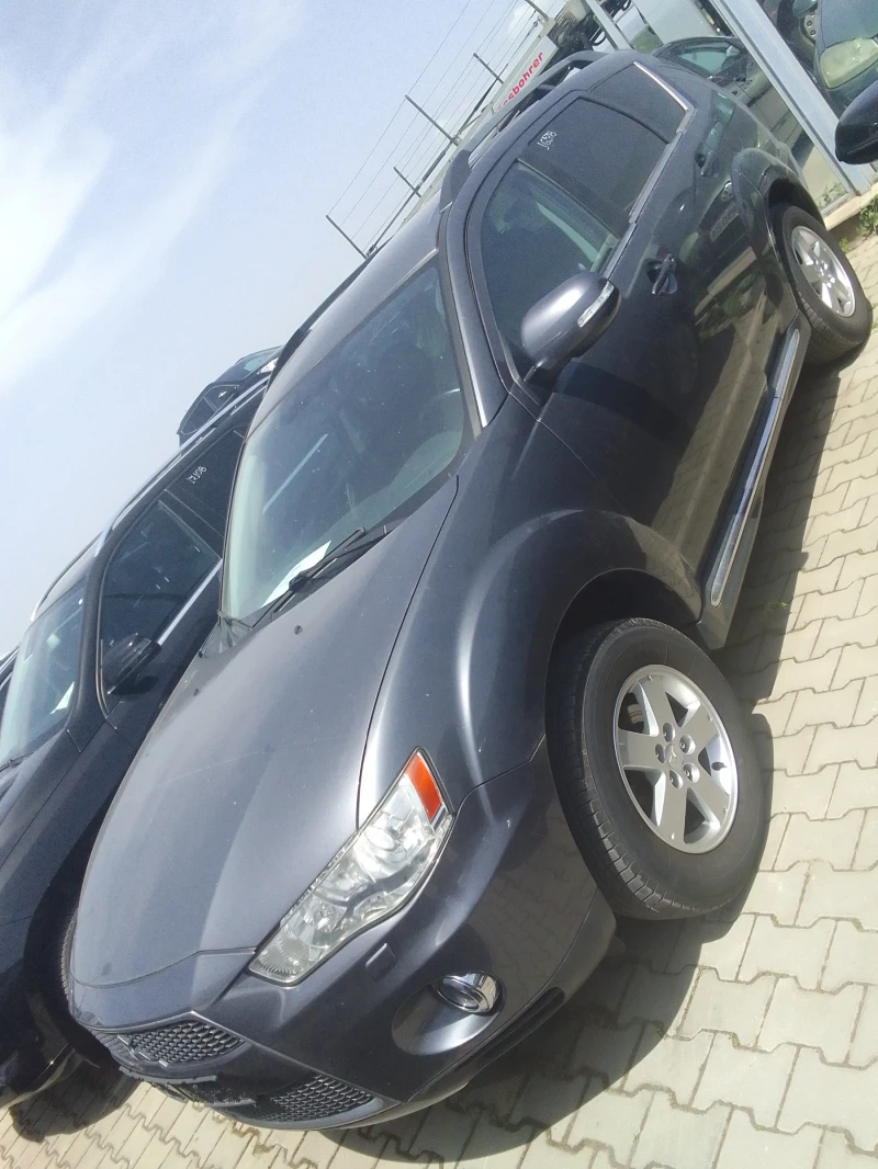 Mitsubishi Outlander, снимка 3 - Автомобили и джипове - 52564142