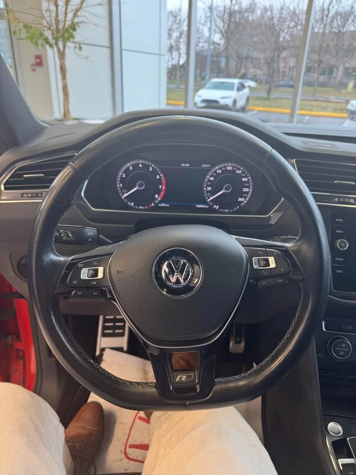 VW Tiguan * R-Line*  * 4-Motion* * АвтоКредит* (ЦЕНА ДО БГ) - изображение 7