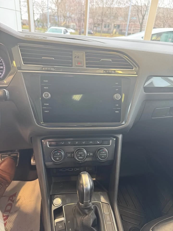 VW Tiguan * R-Line*  * 4-Motion* * АвтоКредит* (ЦЕНА ДО БГ) - изображение 9