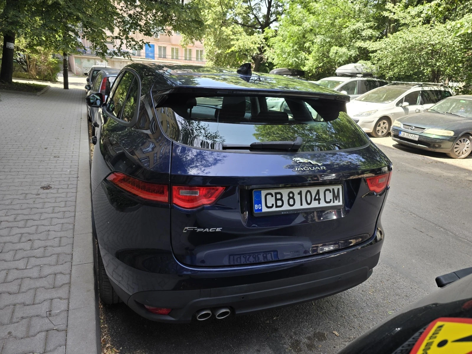 Jaguar F-PACE 2.0d - изображение 2