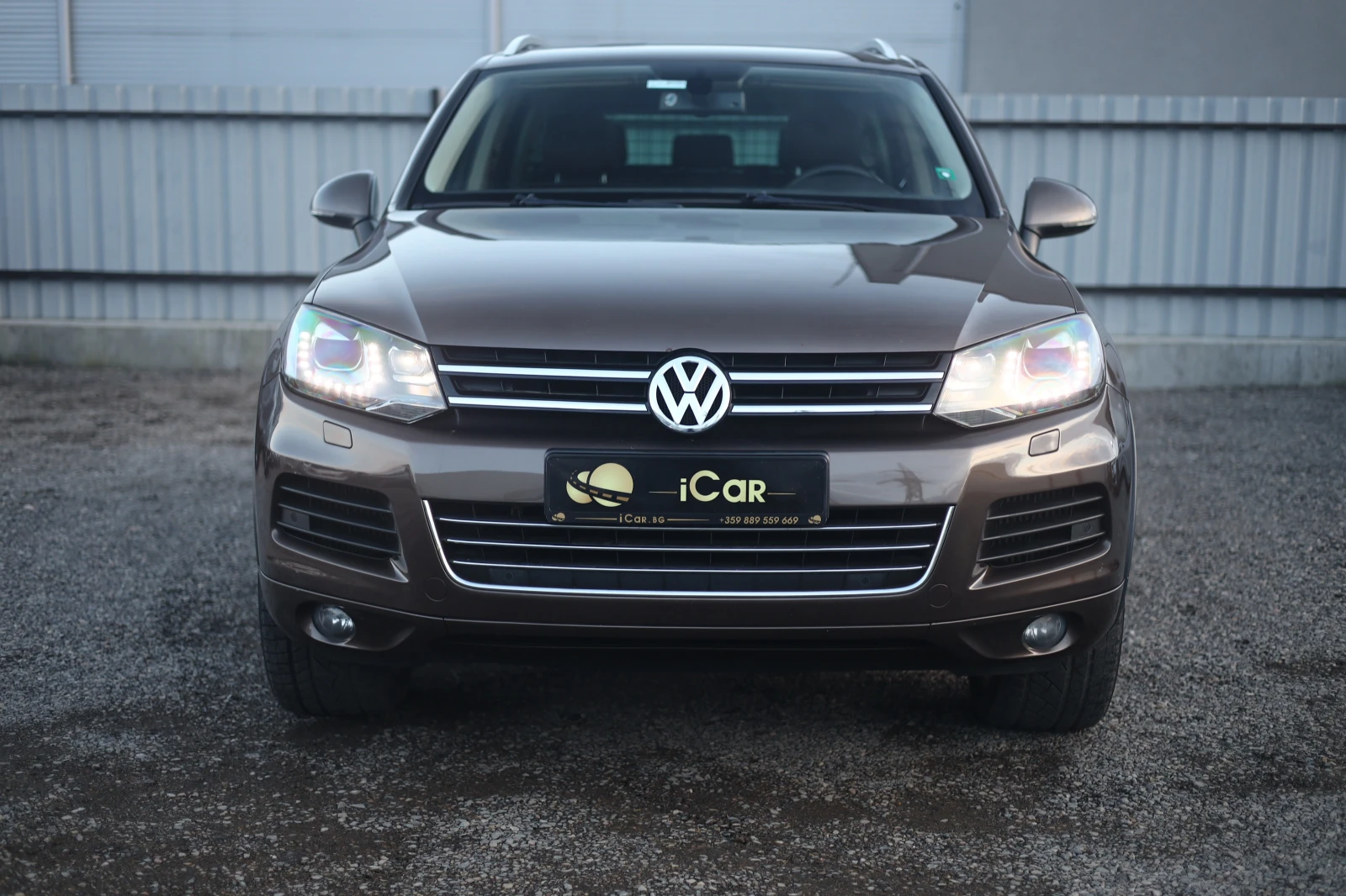 VW Touareg 3.0 TDI BiXenon Dynaudio Luft ACC PANORAMA @iCarbg - изображение 2