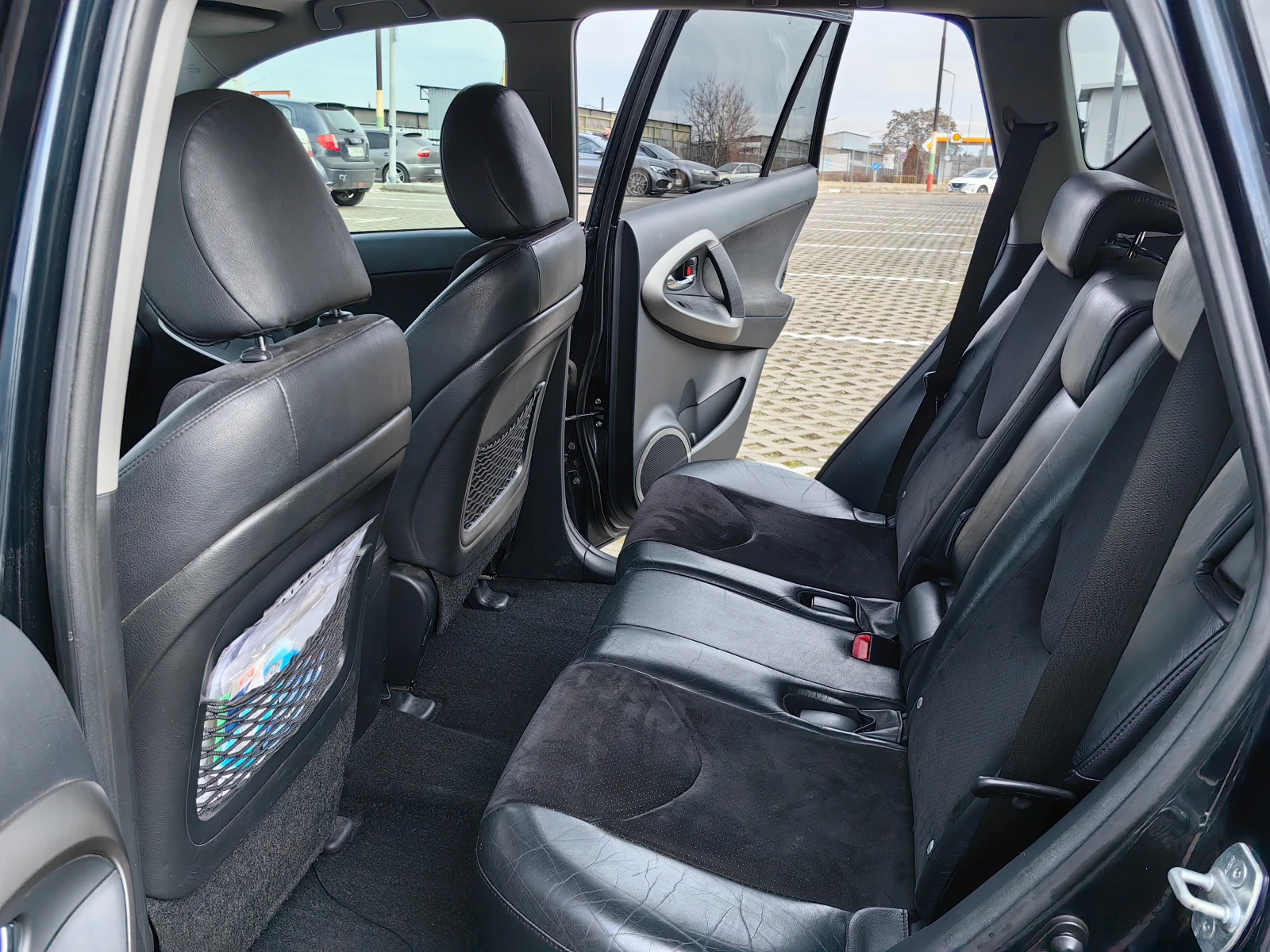 Toyota Rav4  - изображение 7