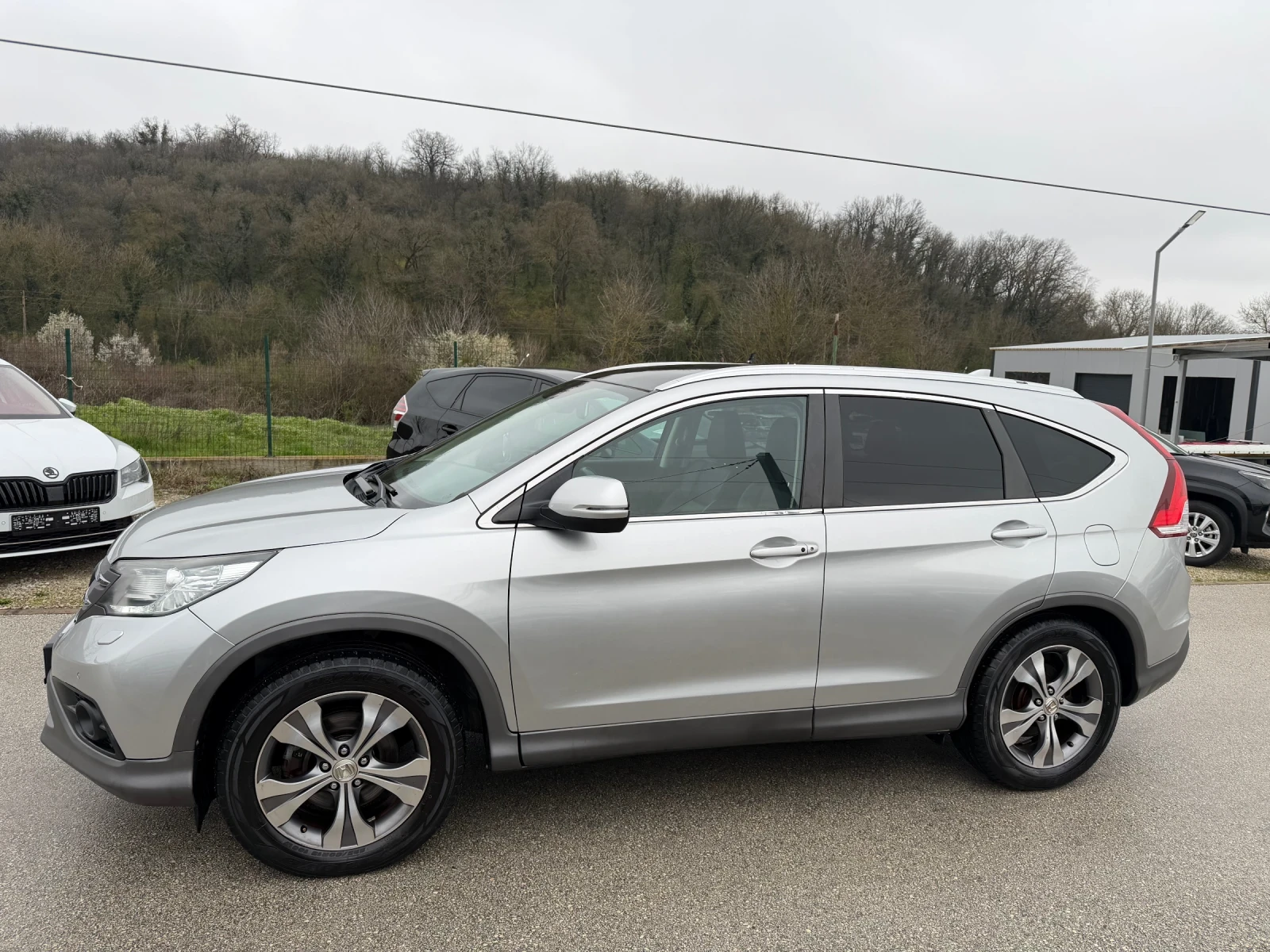 Honda Cr-v 2.2 i-DTEC AWD ШВЕЙЦАРИЯ, снимка 7 - Автомобили и джипове - 54086936