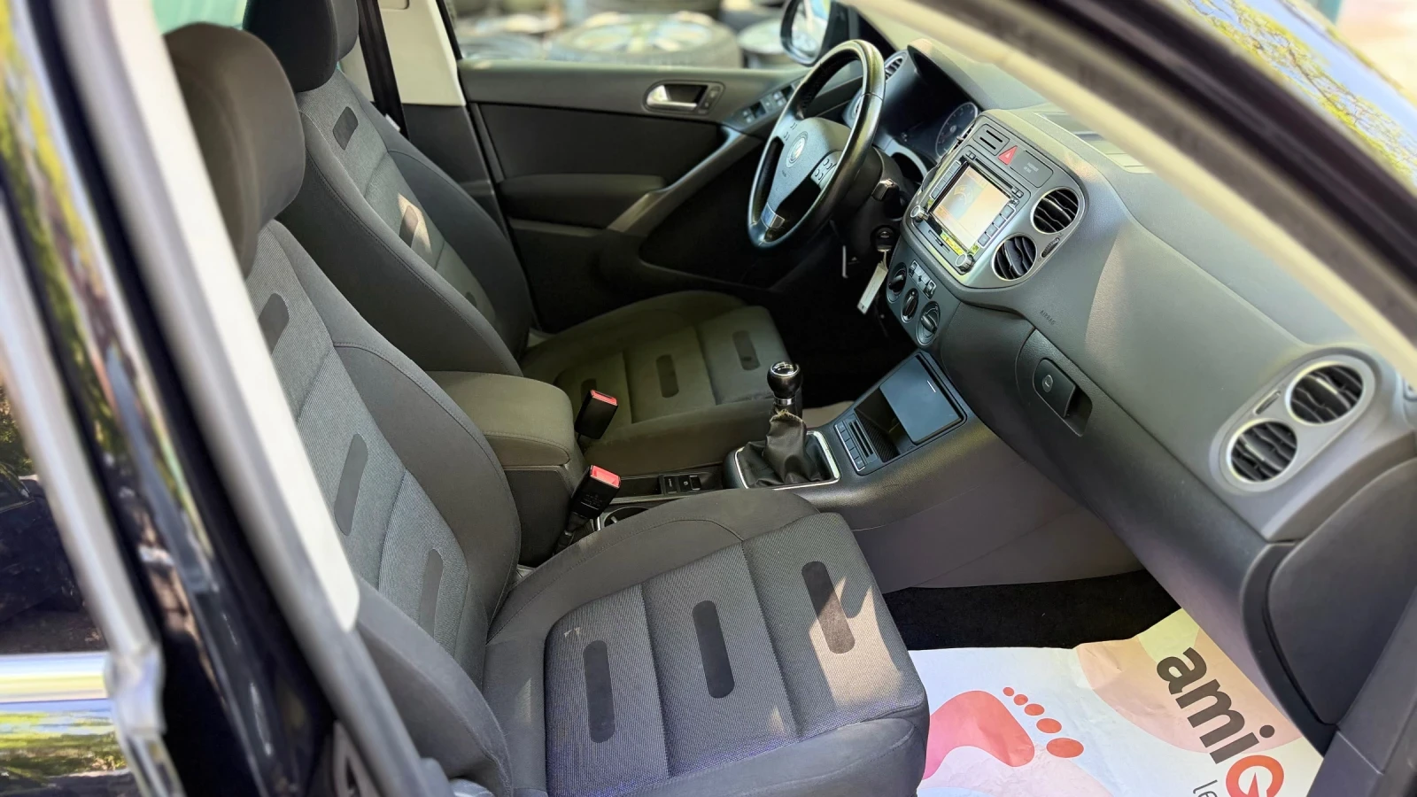 VW Tiguan 2.0TDi, SPORT, 4x4, ШВЕЙЦАРИЯ, снимка 14 - Автомобили и джипове - 54622823