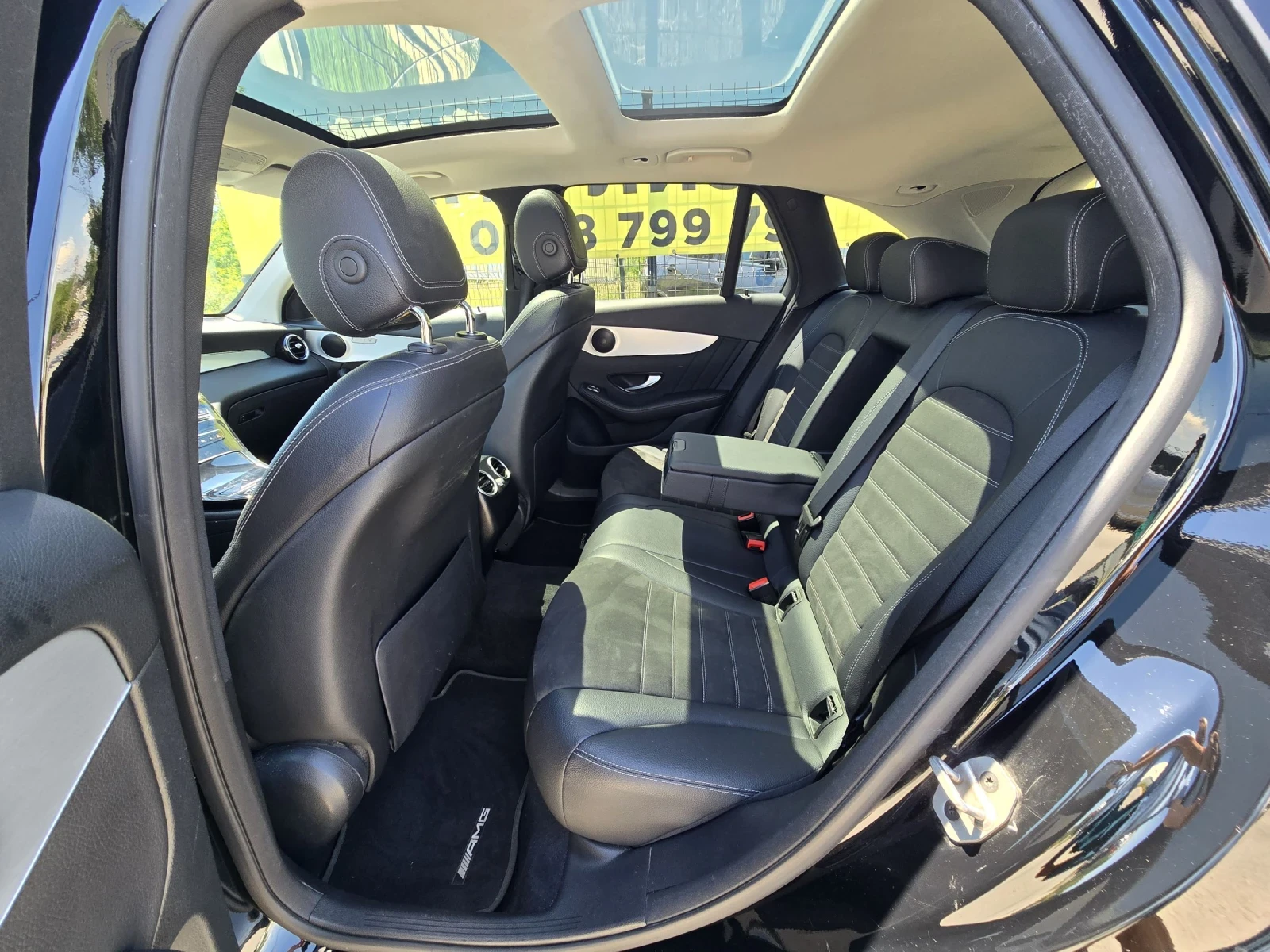 Mercedes-Benz GLC 220 PREMIUM/AMG/CAMERA/PANORAMA, снимка 10 - Автомобили и джипове - 55048579