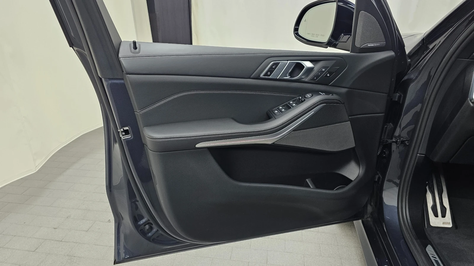 BMW X5 | ЛАЗЕРИ | 360 | DISTRONIC | HUD | ВЪЗДУХ | , снимка 11 - Автомобили и джипове - 55404108