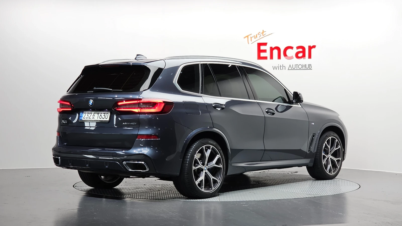 BMW X5 | ЛАЗЕРИ | 360 | DISTRONIC | HUD | ВЪЗДУХ | , снимка 2 - Автомобили и джипове - 55404108