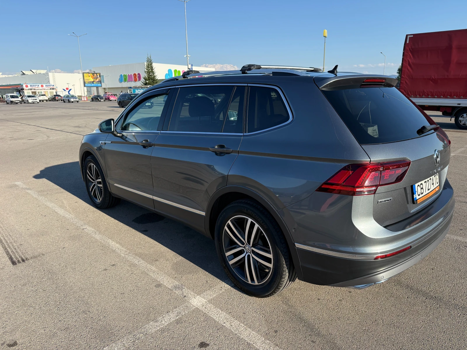 VW Tiguan Allspace 2 TDI, снимка 2 - Автомобили и джипове - 55546899