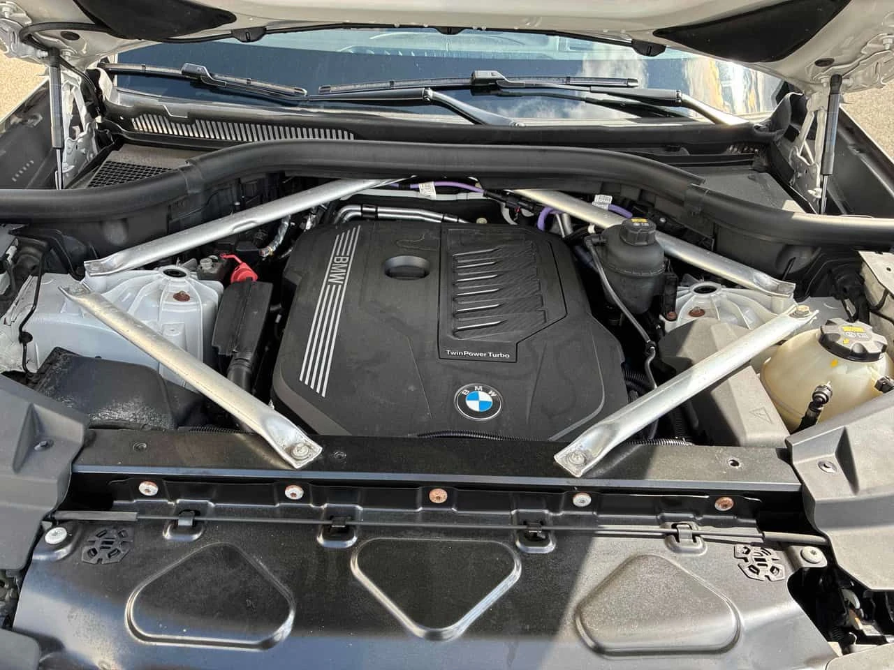BMW X5 M-Pack 40iXdrive Laser CARFAX, снимка 10 - Автомобили и джипове - 55639957