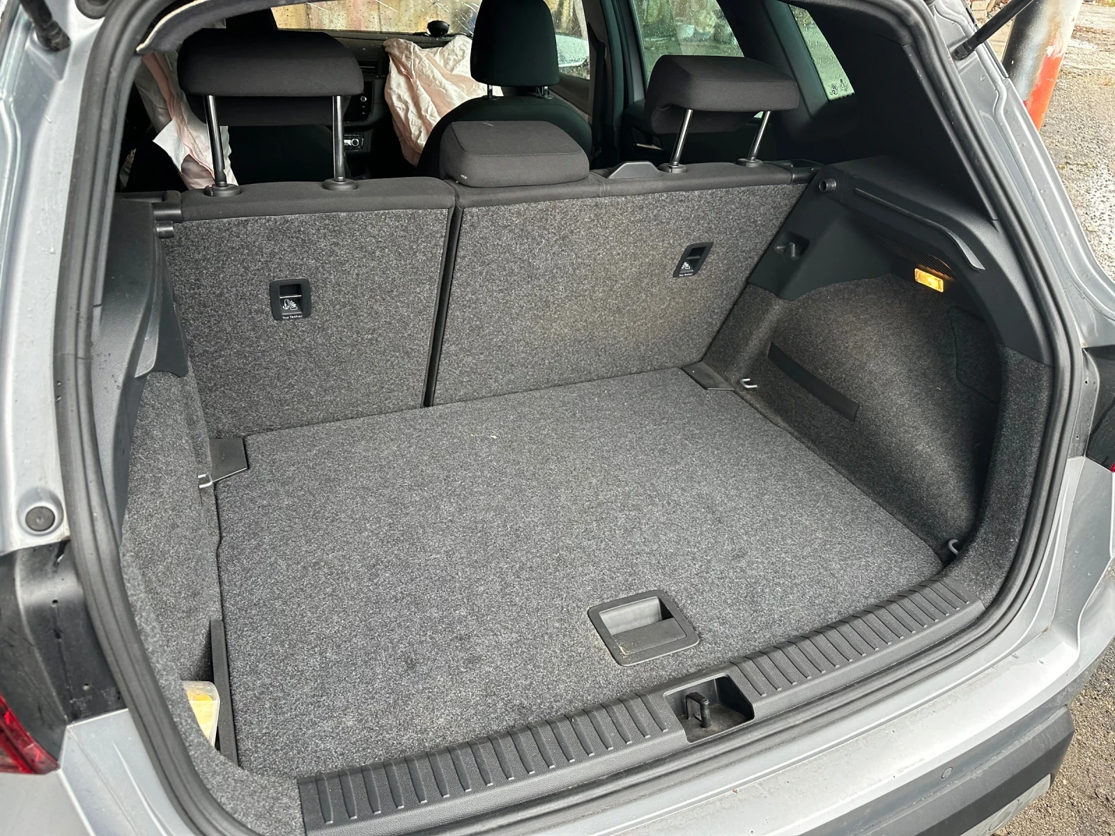 Seat Arona, снимка 4 - Автомобили и джипове - 56486736