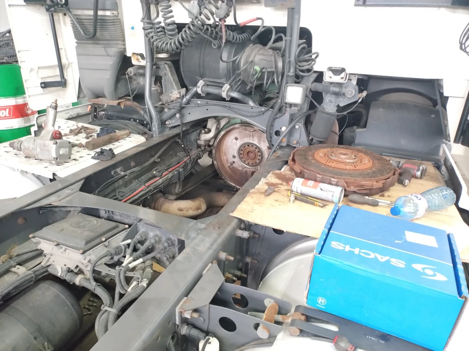 Volvo Fh EEV Перфектен , снимка 3 - Камиони - 54659314