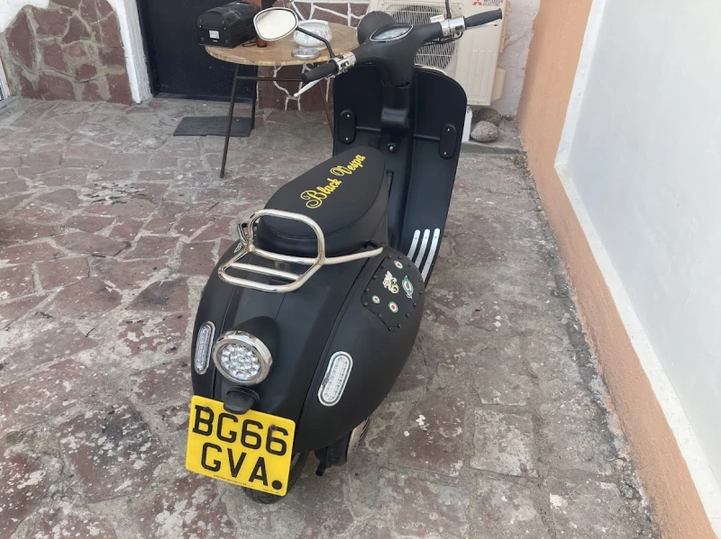 Vespa 125 Modena, снимка 3 - Мотоциклети и мототехника - 51924020