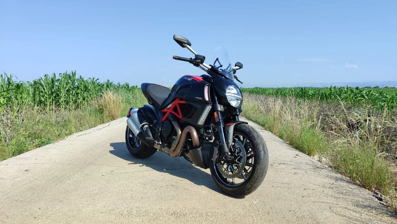 Ducati Diavel DIAVEL CARBON , снимка 3 - Мотоциклети и мототехника - 55095781