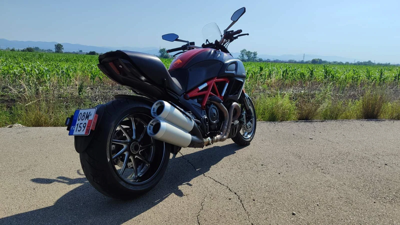 Ducati Diavel DIAVEL CARBON , снимка 5 - Мотоциклети и мототехника - 55095781