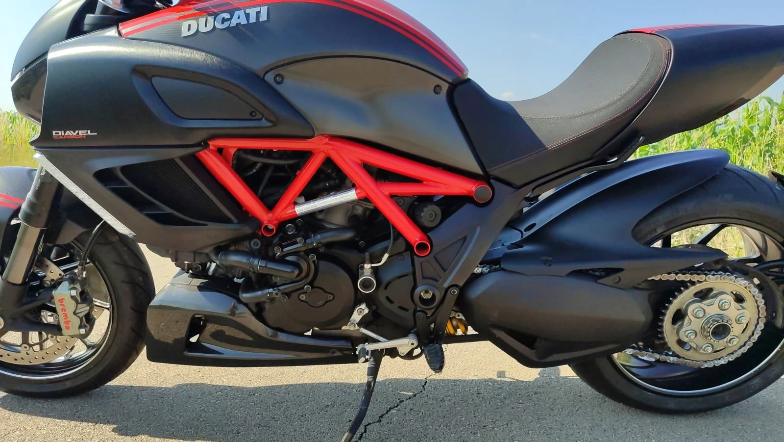 Ducati Diavel DIAVEL CARBON , снимка 8 - Мотоциклети и мототехника - 55095781