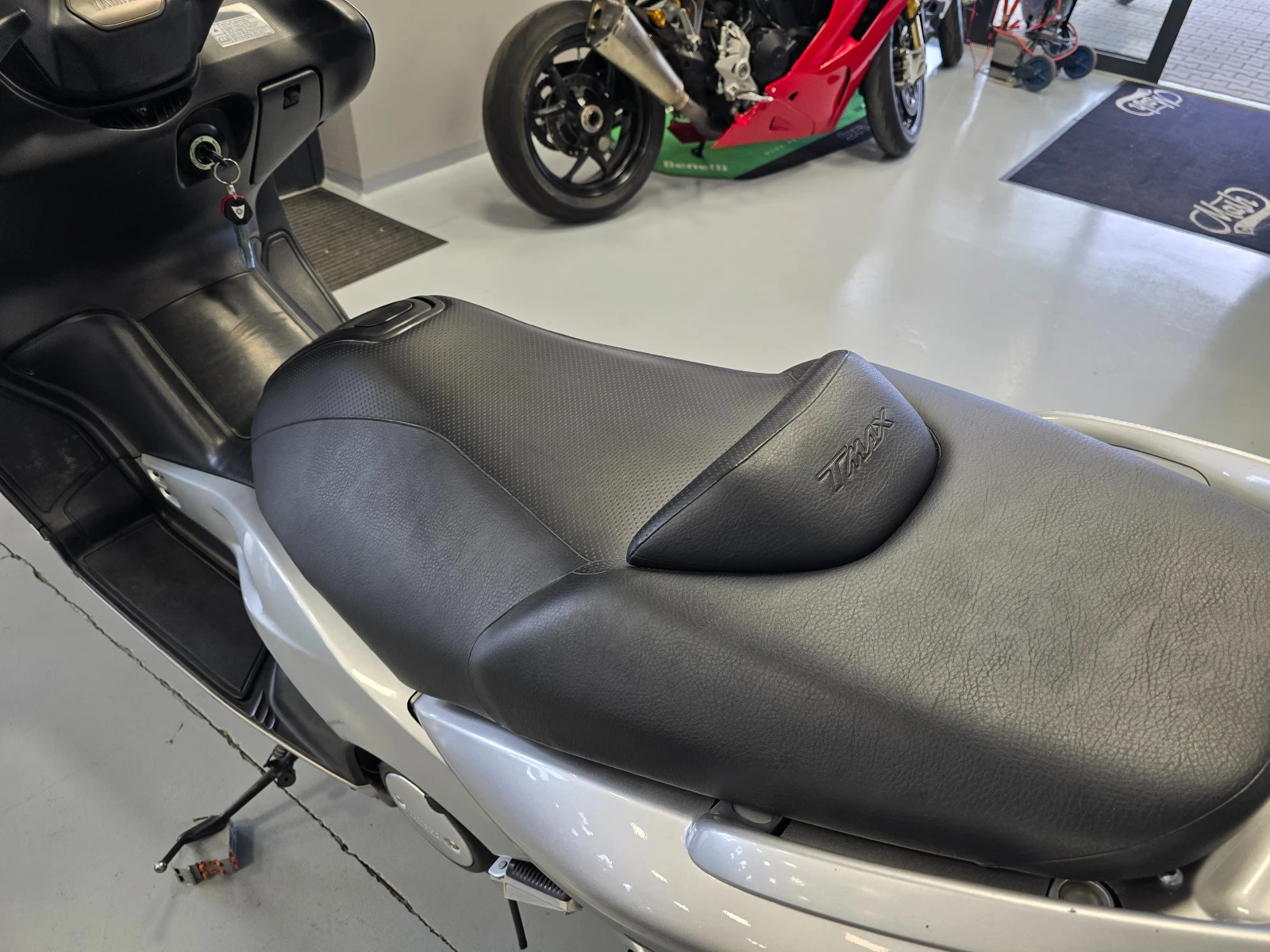 Yamaha T-max 500ie, Уникат!, снимка 13 - Мотоциклети и мототехника - 54118345